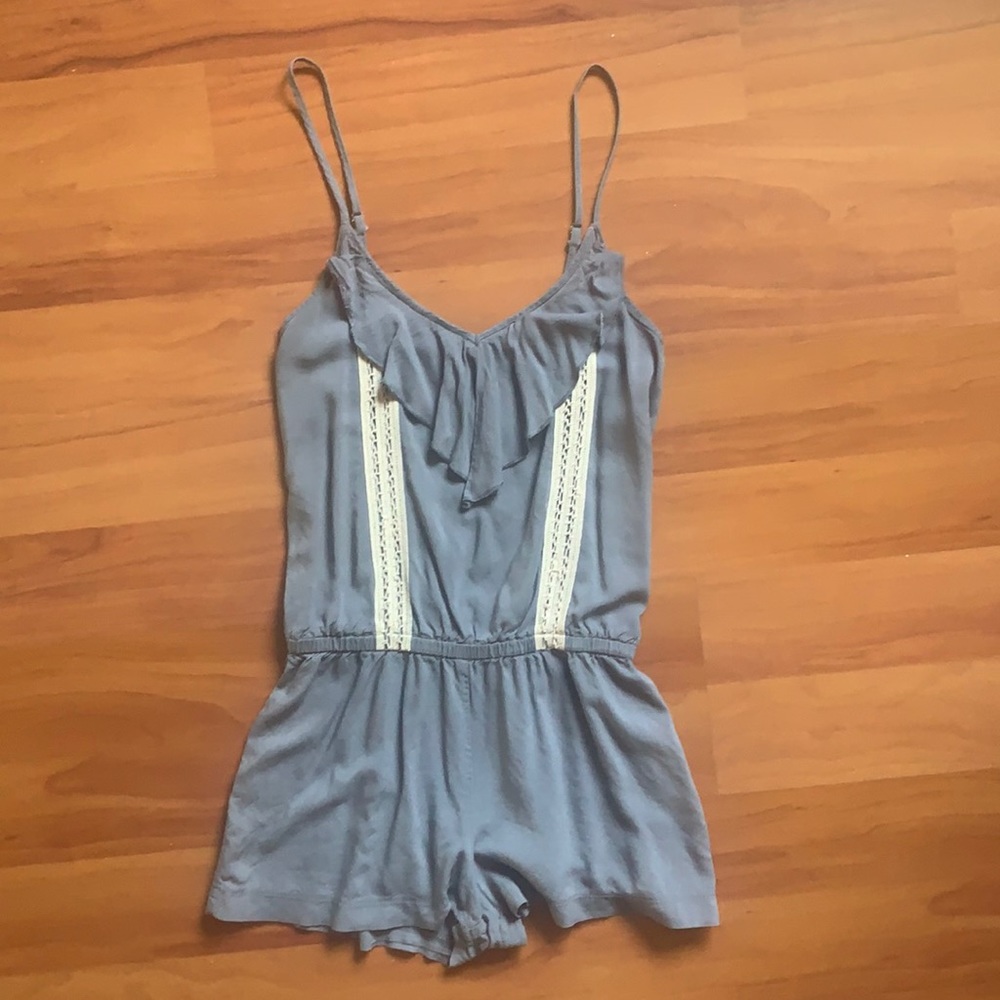 XHILARATION Gray Crochet Romper Small